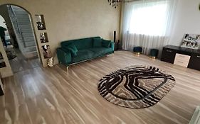 Casa din Povesti